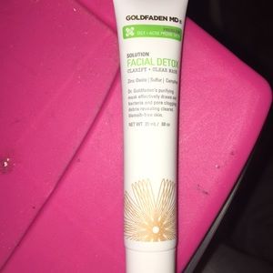 GoldFadem MD Facial Detox Mask